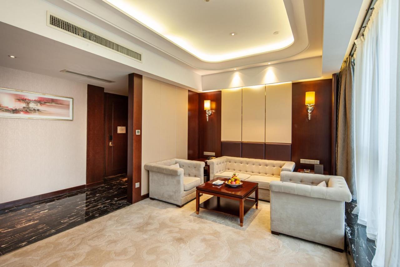 Wyndham Grand Plaza Royale Changsheng Jiangyin מראה חיצוני תמונה