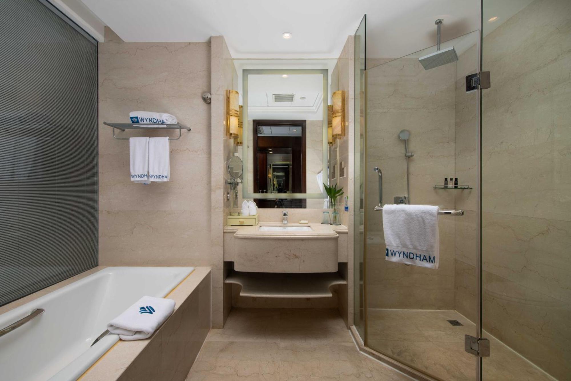 Wyndham Grand Plaza Royale Changsheng Jiangyin מראה חיצוני תמונה